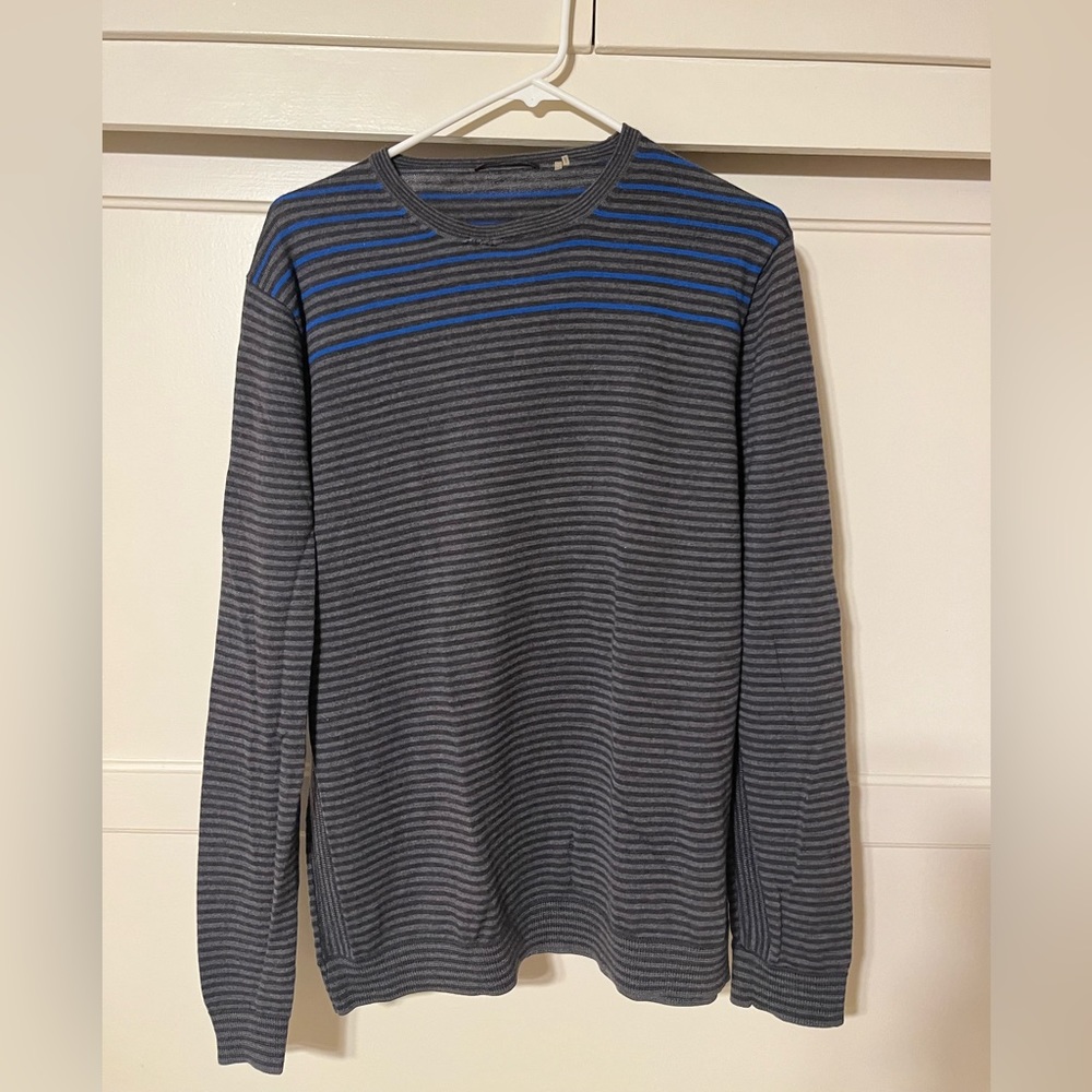 Men’s Elie Tahari striped sweater - size M